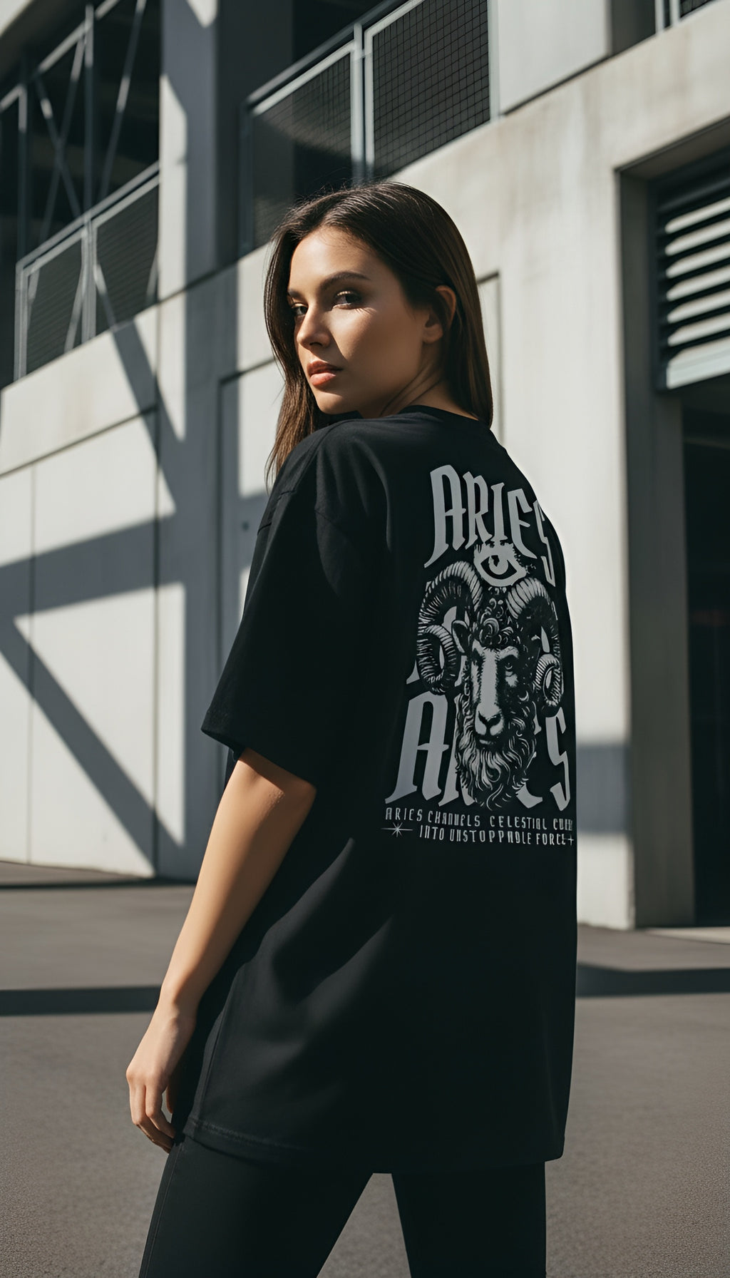 zwart limited oversized eco cotton t-shirt sterrenbeeld Ram achterkant | black limited oversized eco cotton t-shirt zodiac aries back | ImPerfect wear