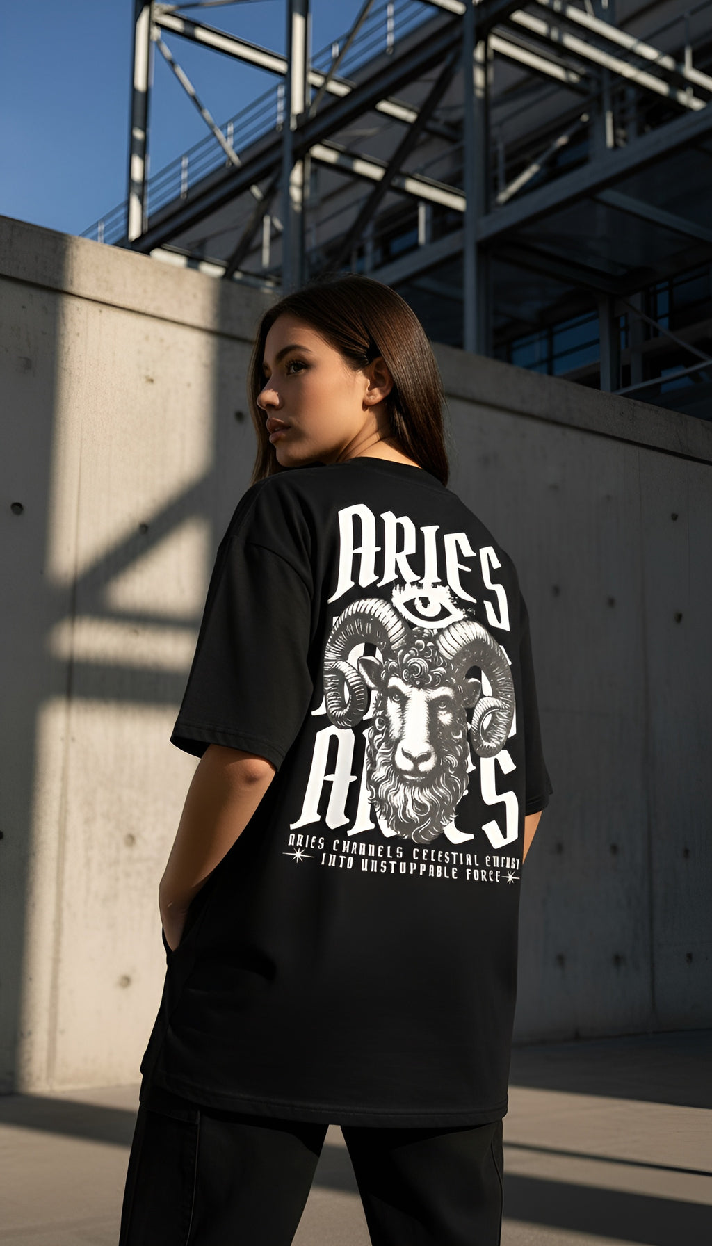 zwart limited oversized eco cotton t-shirt sterrenbeeld Ram achterkant | black limited oversized eco cotton t-shirt zodiac aries back | ImPerfect wear