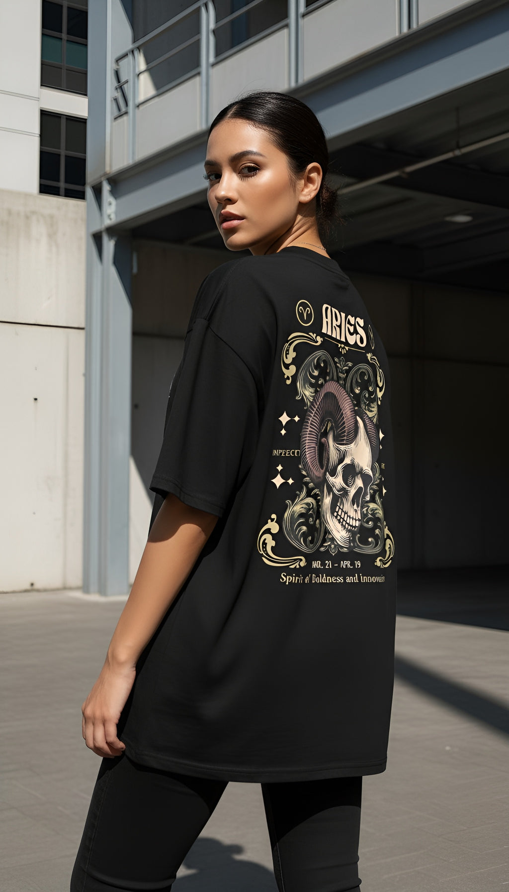 zwart limited oversized eco cotton t-shirt sterrenbeeld Ram achterkant | black limited oversized eco cotton t-shirt zodiac aries back | ImPerfect wear