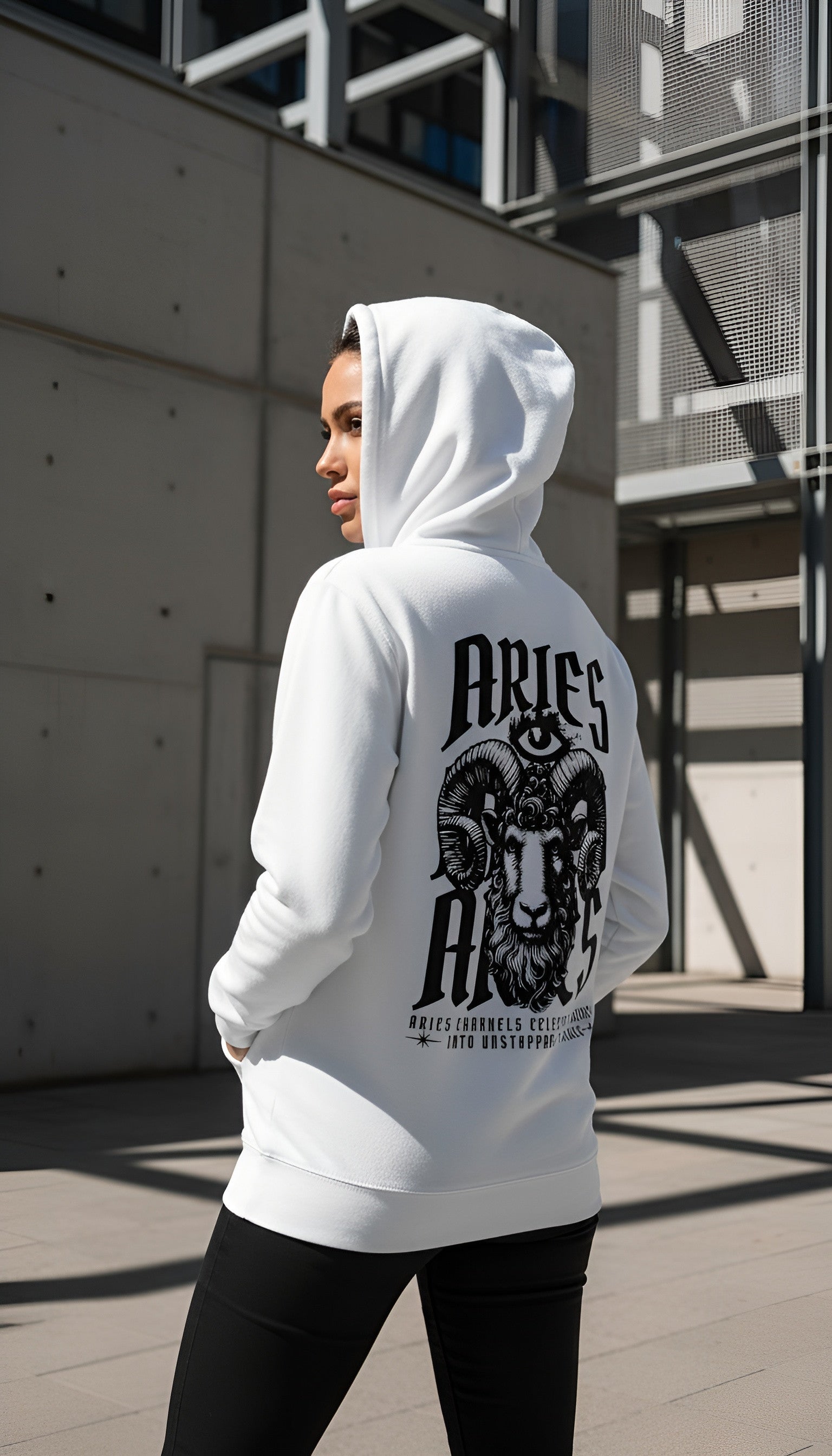 witte limited hoodie sterrenbeeld Ram achterkant | white limited hoodie zodiac aries back | ImPerfect wear