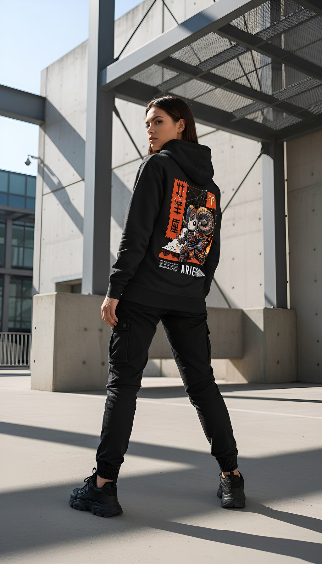 zwart limited hoodie sterrenbeeld Ram achterkant | black limited hoodie zodiac aries back | ImPerfect wear