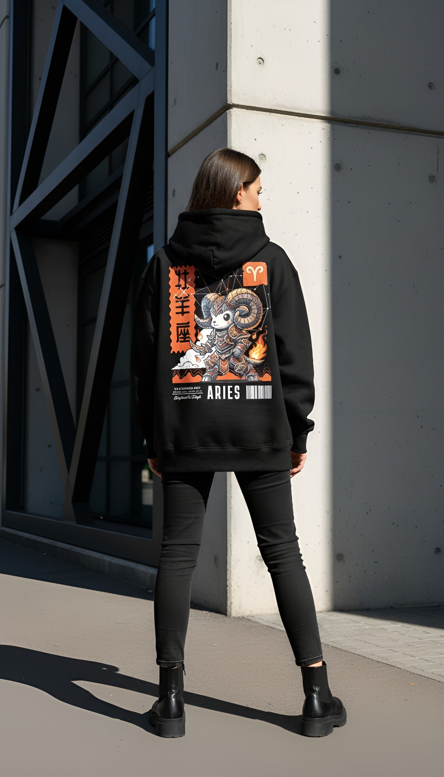 zwart limited oversized hoodie sterrenbeeld Ram achterkant | black limited oversized hoodie zodiac aries back | ImPerfect wear