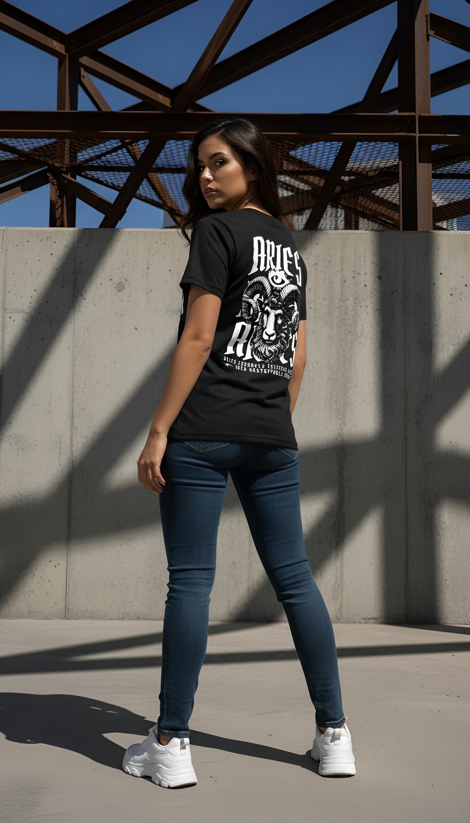 zwart limited eco cotton t-shirt sterrenbeeld Ram achterkant | black limited eco cotton t-shirt zodiac aries back | ImPerfect wear