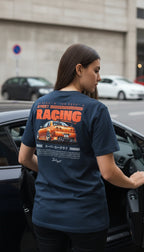 french navy T-shirt van biologisch katoen skyline op model achterkant | french navy organic cotton T-shirt skyline on model back | ImPerfect Wear